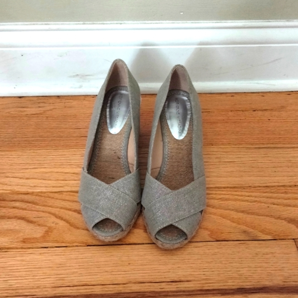 Adrienne Vittadini Bailee Espadrille wedge pump